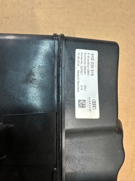 Audi OE 4KE035916 4KE035916 4KE035916 AUDI E TRON 55 4KE ГЛОСНИК ВИХЛОПУ КРІПЛЕННЯ 4ke035916