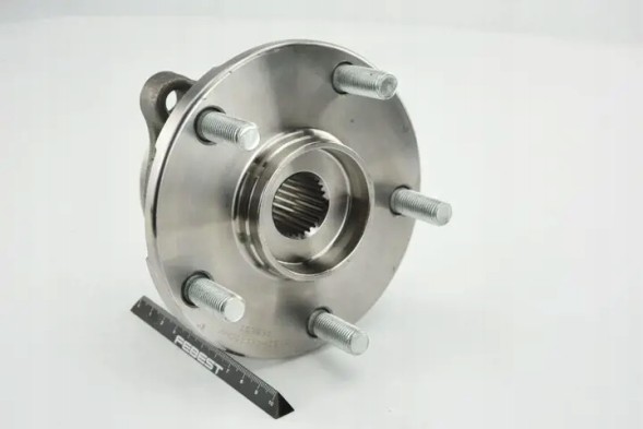 Febest 0182-ZZE150MF Втулка колеса 0182-zze150mf febest toyota auris