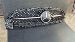 Mercedes-Benz OE GRILL ATRAPA CHŁODNICY MERCEDES C-KLASA W206 2021- AMG LINE BLACK Муляж решітки радіатора GRILL Mercedes C Klasa W206 2021- AMG LINE OE A2068882100