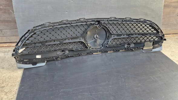 Mercedes-Benz OE GRILL ATRAPA CHŁODNICY MERCEDES C-KLASA W206 2021- AMG LINE BLACK Муляж решітки радіатора GRILL Mercedes C Klasa W206 2021- AMG LINE OE A2068882100