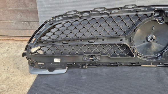 Mercedes-Benz OE GRILL ATRAPA CHŁODNICY MERCEDES C-KLASA W206 2021- AMG LINE BLACK Муляж решітки радіатора GRILL Mercedes C Klasa W206 2021- AMG LINE OE A2068882100