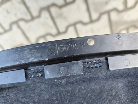 BMW OE NADKOLE OSŁONA PRAWA PRZÓD BMW 5 F10 F11 7186724 QUALI170226 ПІДКРИЛОК ЗАХИСНИЙ ПРАВИЙ ПЕРЕДНІЙ BMW 5 F10 F11 7186724
