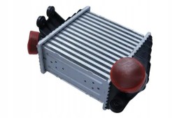 Maxgear AC630085 Охолоджувач повітря інтеркулер ac630085 maxgear