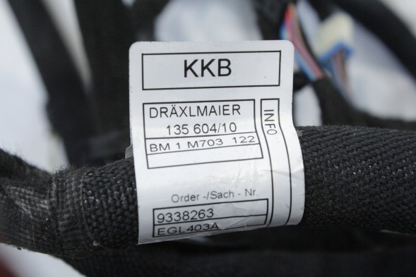 BMW OE 6827318 61126827318 9352509 61129352509 9338263 9339073 ПРОМІНЬ УСТАНОВКА ДВЕРЕЙ ПРАВИЙ ПЕРЕДНІЙ ВОДІЙ BMW i8 I12 6827318