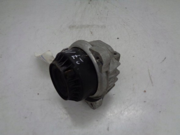 BMW OE 22116777371 Bmw f01 f02 f06 підшипник двигуна