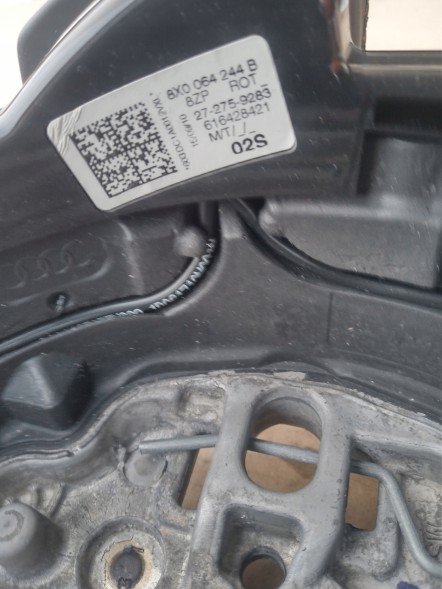 Audi OE 8X0064244B AUDI A1 МНОГОФУНКЦІОНАЛЬНЕ КЕРМО З ПЕРУСТЯМИ