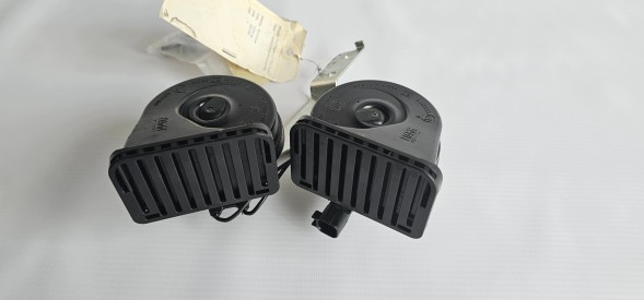 Ford OE 55306-AM80S FORD OE ORYGINAŁ 123AUTOCZESCI 2x НОВИЙ ЗВУКОВИЙ СИГНАЛ (КЛАКСОН) + КРІПЛЕННЯ FORD TRANSIT MK8 55306-AM80S