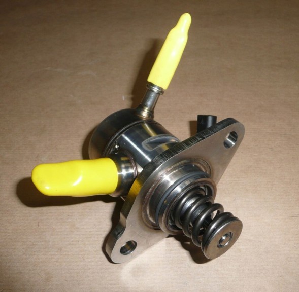 CITROEN 9812133780 Паливний насос c c4 ii р 208,3008 1.2thp 9812133780