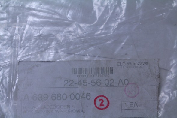 Mercedes-Benz OE КОМПЛЕКТ КОВРИКІВ В КАБІНУ MERCEDES A6396800046