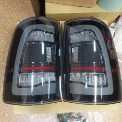 Eagle Eyes RAM 09-18 LAMPY TYŁ DYMIONE WZÓR GEN. 5 DODGE RAM IV 2009- ЛАМПА ЛАМПИ КОМПЛЕКТ ДИМОВАНІ LED ЖОВТИЙ ПОВОРОТНИК В СТИЛІ GEN.5