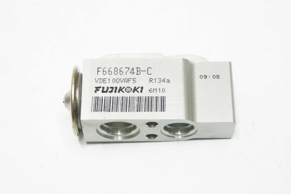 Toyota OE 88515-0H010 Розподільний клапан кондиціонування повітря OE Toyota Aygo B1 Peugeot 107 Citroen C1 1.0