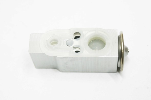 Toyota OE 88515-0H010 Розподільний клапан кондиціонування повітря OE Toyota Aygo B1 Peugeot 107 Citroen C1 1.0