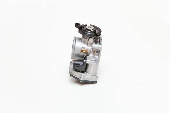 ESEN SKV 12SKV004 Дросельна заслінка повітря audi a4 двигуни 1.6 adp 1.8 afy adr ; 058133063
