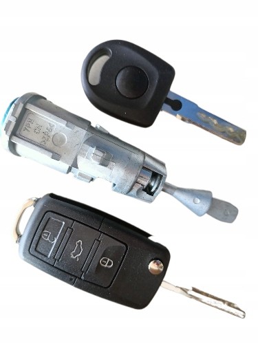 Китай 3B0837207F NOWY LEWY ZAMEK WKŁADKA ZAMKA DO DRZWI LEWYCH VW GOLF 5 V JETTA III GOLF 5+ ЛІВИЙ ЗАМОК ВСТАВКА ЗАМКА ДЛЯ ЛІВИХ ДВЕРЕЙ VW ГОЛЬФ 5 V JETTA III ГОЛЬФ 5+