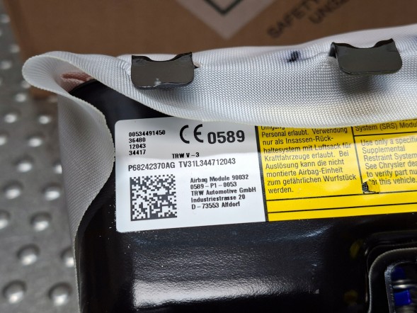 Jeep OE ПОДУШКА БЕЗПЕКИ AIRBAG ПАСАЖИРА JEEP COMPASS 17- 68374964AC CSEJT732AA