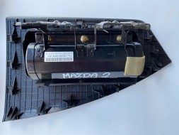 Mazda OE DD1057K7097 DE6057K0097 Комплект ременів безпеки водія пасажира Mazda 2
