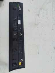 Land Rover OE J8A221064A ПЛАНКА ПРАВА ПЕРЕДНЯ RANGE ROVER VELAR L560 J8A2-21064-A-PIA