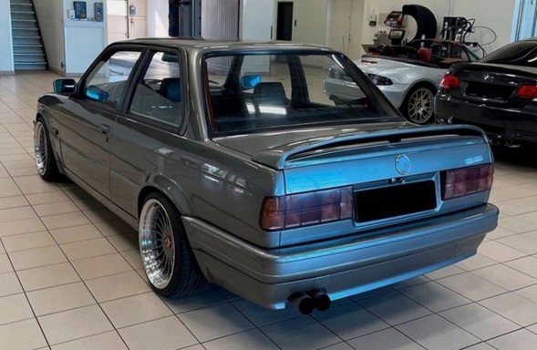 BM AR-BM-0301+ SPOILER lotka BMW E30 Mtech 2 Спойлер-накладка для BMW E30 Mtech 2 Седан купе кабріолет Серія 3 Mtechnik