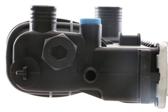 Mahle CR 495 000S Радіатор bmw e30/ e36 1,6-2,8 beh mah cr 495 000s