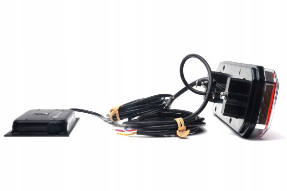 WAŚ W150DD 1123 DD L/P O12 Світлодіодна задня лампа 6 функцій для причепа напівпричепа лафета динамічний напрямок