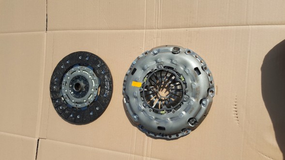 Ford OE 6M517563DB FORD MONDEO MK4 2.0 2010-2015 ECOBOOST ПРИТИСКНА МУФТА ОРИГІНАЛ