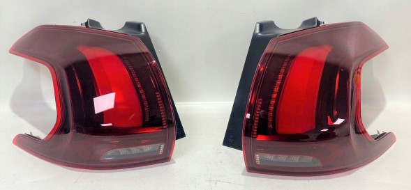 Peugeot OE 9826730480 123AUTOCZESCI НОВА ОРИГІНАЛЬНА LED ЛАМПА ЛІВА ЗАДНЯ - PEUGEOT 2008 LIFT 2016-2019