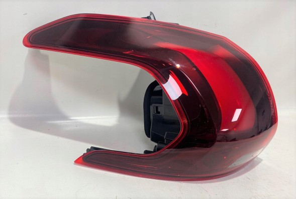 Peugeot OE 9826730480 123AUTOCZESCI НОВА ОРИГІНАЛЬНА LED ЛАМПА ЛІВА ЗАДНЯ - PEUGEOT 2008 LIFT 2016-2019