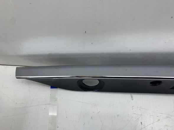 Mercedes-Benz OE A2047402193 НАКЛАДКА БАГАЖНИКА MERCEDES W204 BLENDA НОВА ХРОМ