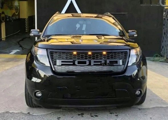 USA USA-FO1200533 ГРИЛЬ АТРАПА ПЕРЕДНІЙ СВІТЛОДІОДНИЙ ЧОРНИЙ FORD EXPLORER 12-15