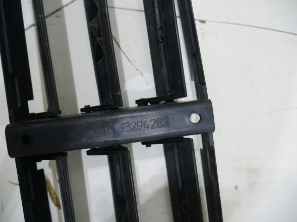 Opel OE 13294282 Opel oe 13294282 жалюзі впускне повітряне кермо