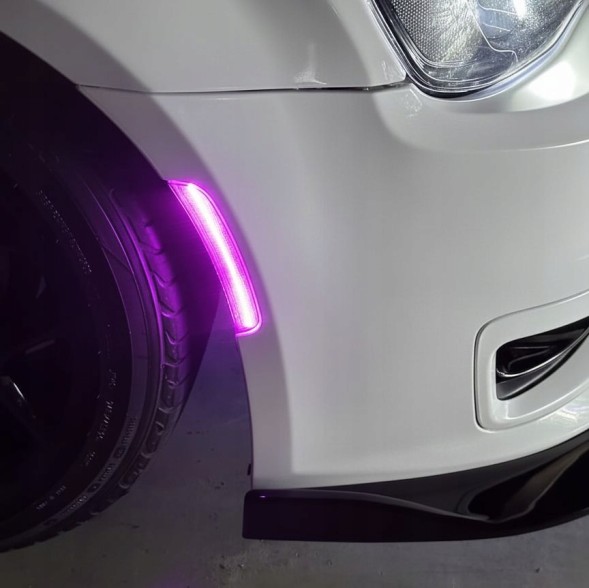 Китай JGD-CHRYS15-FRSMRGB Габаритні LED ліхтарі – Передні та Задні – RGB + Пульт CHRYSLER 300 2015-2023