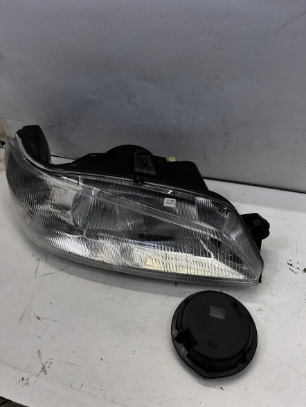 Peugeot OE ФАРА ЛАМПА PEUGEOT 306 '94-'02 ПРАВА 6205Q7 67742365 НОВА ОРИГІНАЛЬНА