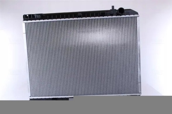 Nissens 666230 Радіатор охолодження 666230 nissens kia carnival iii