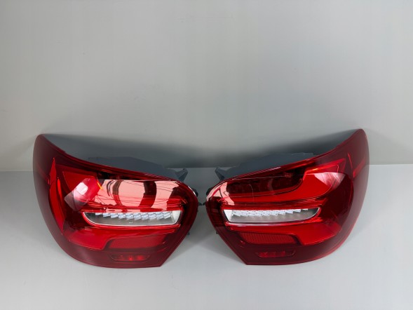 Dac MERCEDES A KLASA W176 W176 LIFT LAMPY LED ZMIANA Z ZWYKŁYCH UPGRADE DAC176 906 2300/2400GZ Задні ліхтарі для MERCEDES A W176 2013-2017, права та ліва сторона, комплект LED, змінені