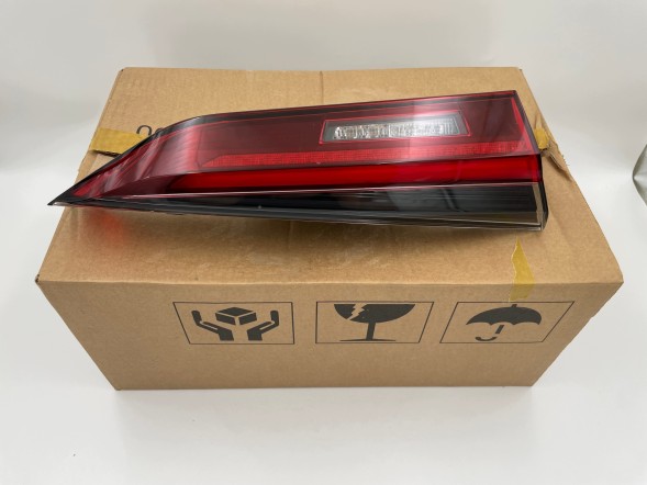 BMW OE KKDA BMW I4 G22 G23 G26 LAMPA LEWA TYŁ 7477607 BMW I4 G22 G23 G26 ЛІВИЙ ЗАДНІЙ ЛІХТАР 7477607