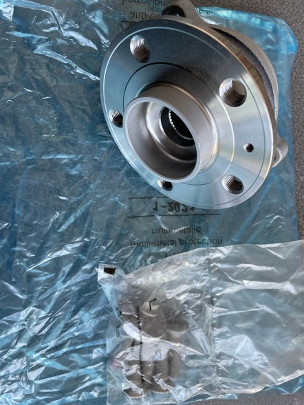 Volvo OE Комплект ступиці Volvo OE 32331433