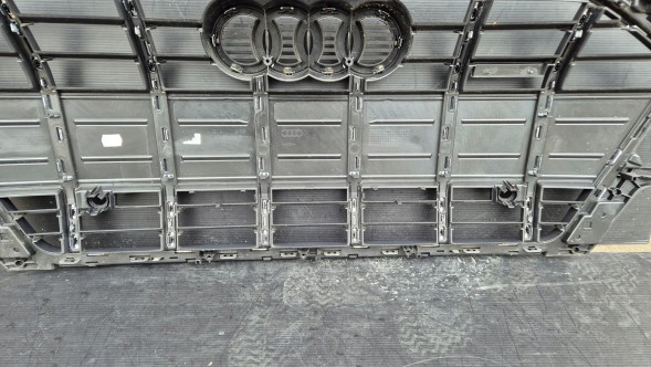 Audi OE GRILL ATRAPA PRZÓD AUDI A4 ALLROAD B9 8W0 LIFT 2019- РЕШІТКА Радіатора Audi A4 B9 8W ALLROAD LIFT 19- OE 8W0853651DP DR NEW