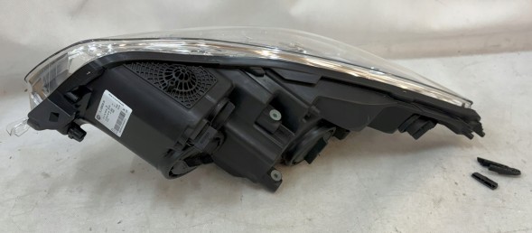 Hella 1LJ 009 630-341 Hella 1lj 009 630-341 фара передняя правая лампа opel insignia