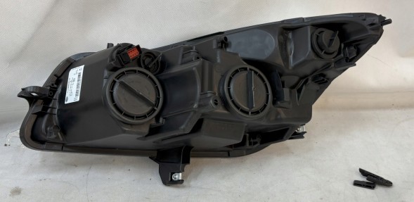 Hella 1LJ 009 630-341 Hella 1lj 009 630-341 фара передняя правая лампа opel insignia