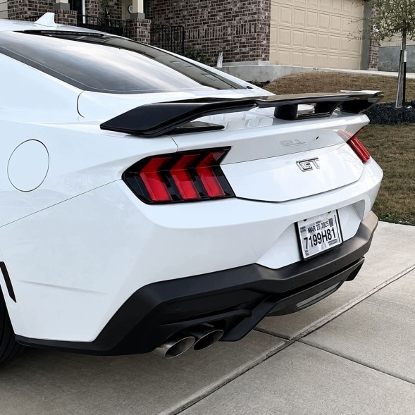 JGD ATTACK JGD-MU24-RSGTPGB Спойлер задньої кришки – PERFORMANCE – чорний глянець FORD MUSTANG 2024-2026