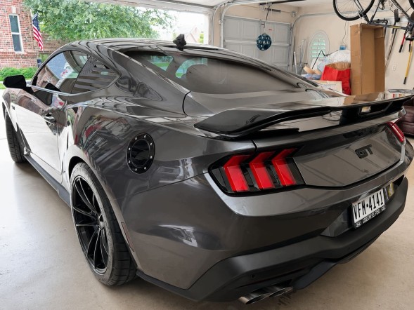 JGD ATTACK JGD-MU24-RSGTPGB Спойлер задньої кришки – PERFORMANCE – чорний глянець FORD MUSTANG 2024-2026