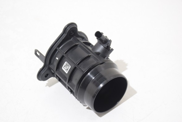 BMW OE 8599395 8519445 BMW Przewód Króciec powietrza BMW G20 G22 G26 G30 G60 G70 G45 G05 G06 G07 B57 Патрубок повітряний дросельної заслінки