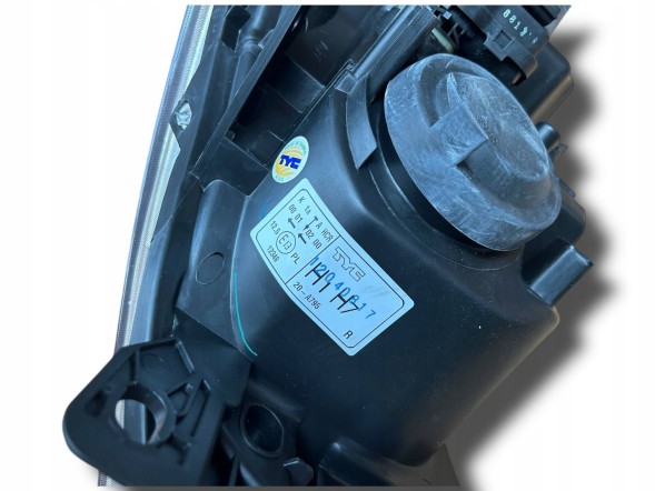 Renault OE ПРАВИЙ ПРОЖЕКТОР RENAULT CLIO III 2005-2009 ORG RN3254913 !J