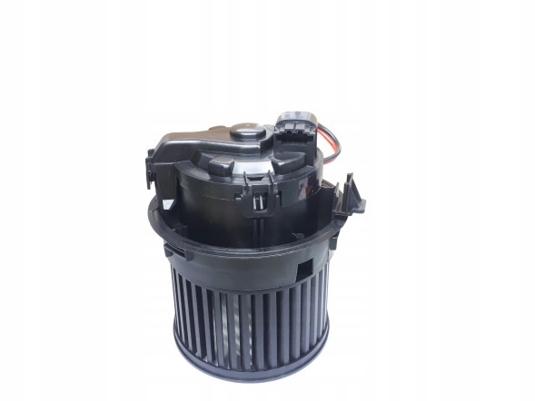 AVA Quality cooling PE8558 ВЕНТИЛЯТОР ОБІГРІВАЧА САЛОНУ CITROEN C3 III PEUGEOT 2008 I 208 I