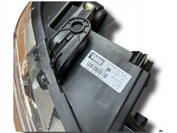 Fiat OE Фара правая для Fiat Punto VALEO 517600250 ORG !J
