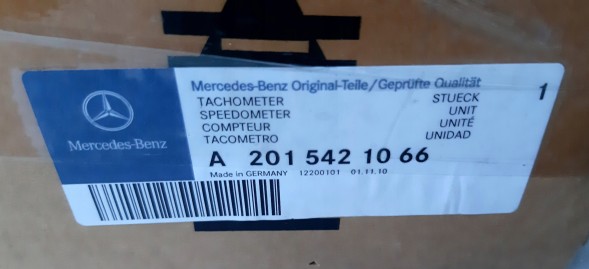 Mercedes-Benz OE A2015421066 MERCEDES 190 W201 ЛІЧИК