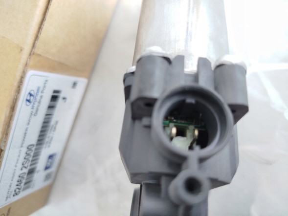 Hyundai OE 82460-2S000 Склопідйомник oe hyundai 824602s000 новий