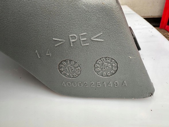 Mercedes-Benz OE Колісна арка, корпус, задня частина Mercedes-Benz Vario A9415220064