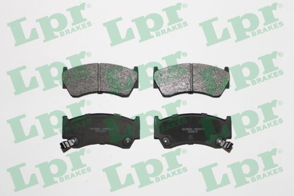 05P617 LPR Комплект гальмівних колодок з 4 шт дисків