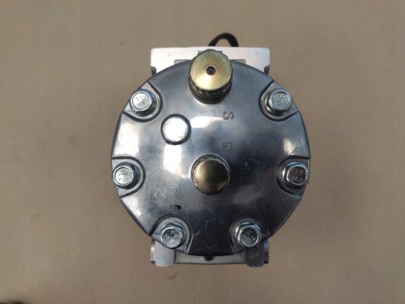 Китай 87709773 87300121 KTT090212 8FK351128121 852877N 320225 ACP1041000P SD7H15-8217 SD7H15-6020 98793 241222 КОМПРЕСОР КОНДИЦІОНЕРА CASE, NEW HOLLAND SD7H15-6020